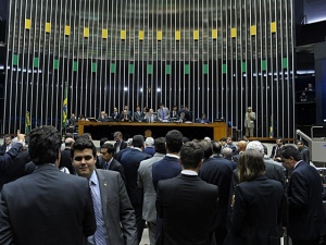 CPIs da Câmara e do Senado gastaram mais de R$ 1,13 milhão em 2015