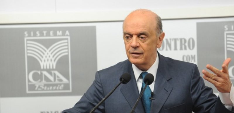 Marqueteiro cobra na Justiça R$ 17 milhões do PSDB