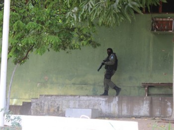 Nove fogem da Casa de Custódia após quebrar parte da laje de pavilhão