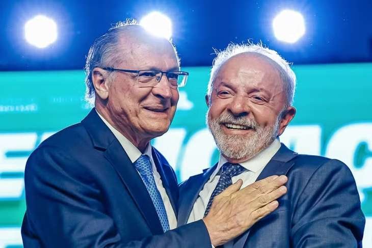 Lula diz que avalia renovar chapa com Alckmin