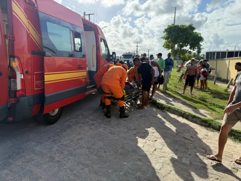 Motociclista fica ferido em colisão com caminhonete na AL-215, em Marechal Deodoro