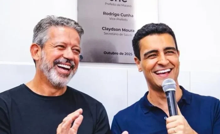 JHC mantém silêncio sobre futuro e ignora prazo atribuído a Arthur Lira