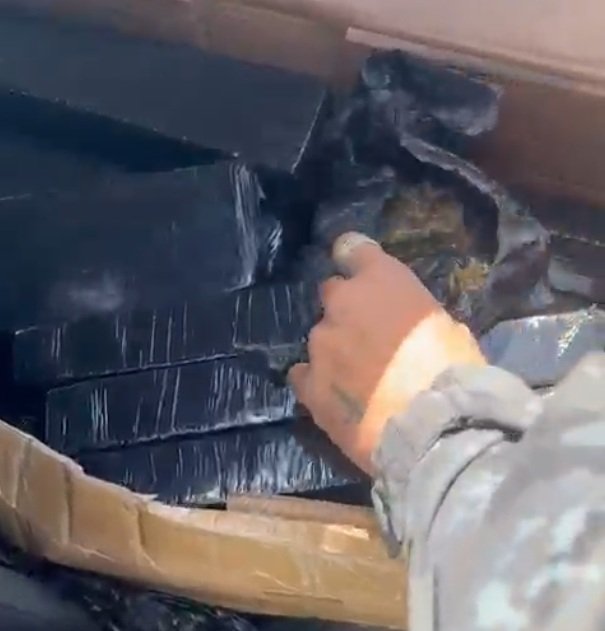 PM apreende 28,5 kg de maconha após perseguição e abordagem em Rio Largo