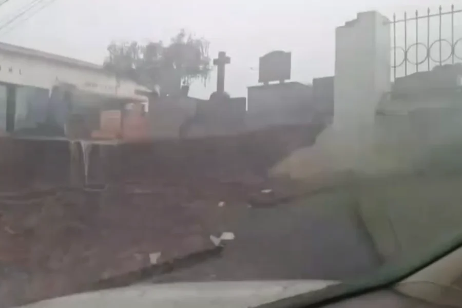 Chuva: muro de cemitério cai e ruas são interditadas no interior