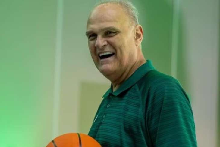 Basquete brasileiro perde ícone histórico com a morte de Oscar Schmidt